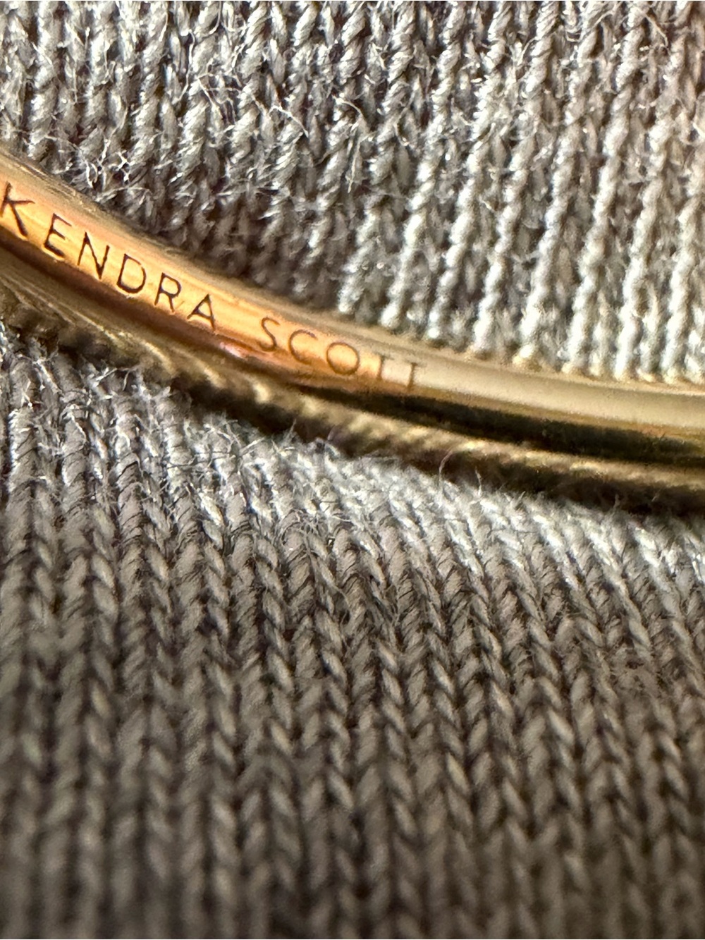 Kendra Scott 585 14k Gold Diamond band ring - Picture 12 of 13